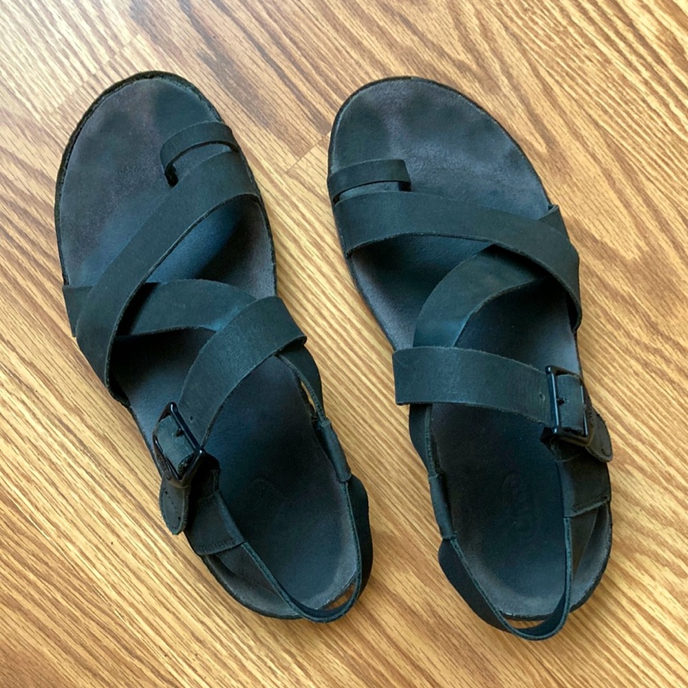 Chaco Wayfarer Loop Black Leather Sandals - 7